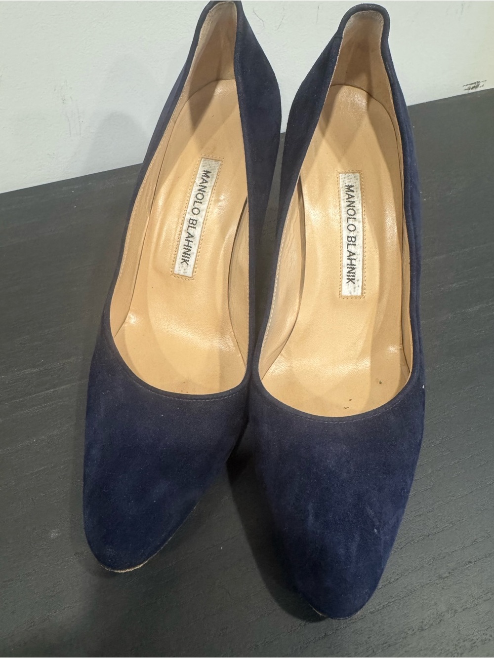 Manolo Blahnik Navy Suede Block Heel Pumps Size 37 Italy Timeless Old Money Chic